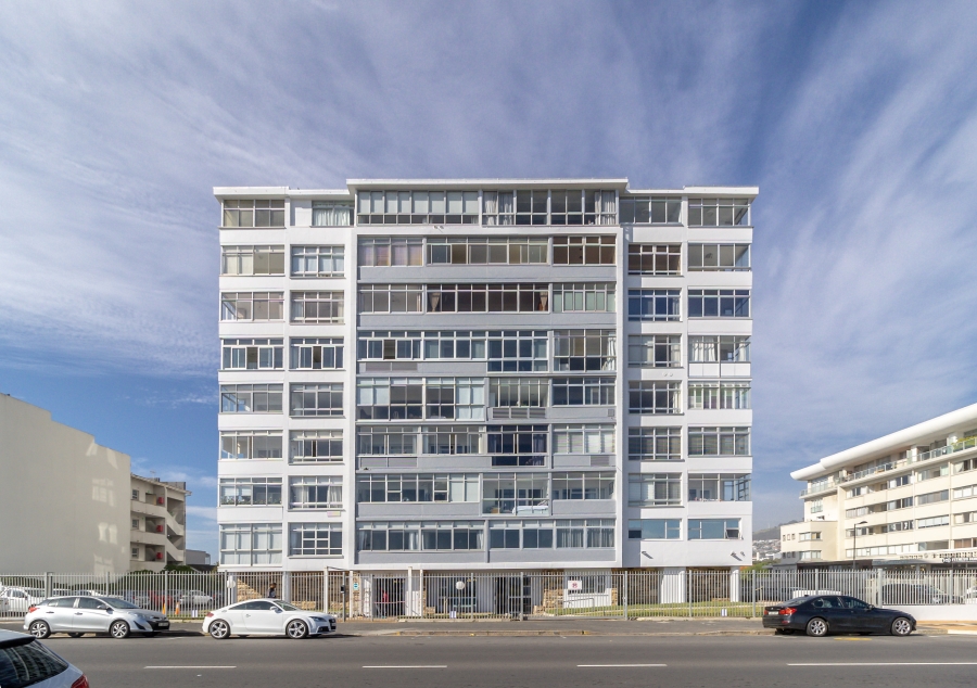 1 Bedroom Property for Sale in Mouille Point Western Cape